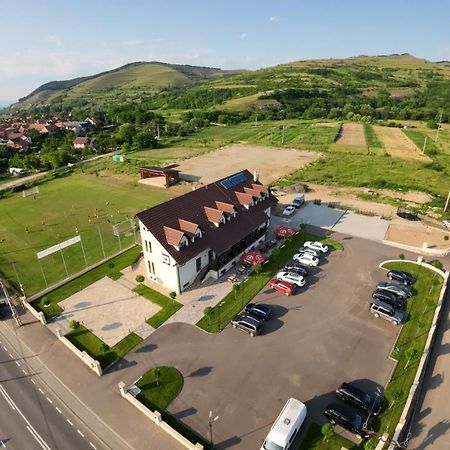 Martini Restaurant & Cazare Sebesel Eksteriør bilde