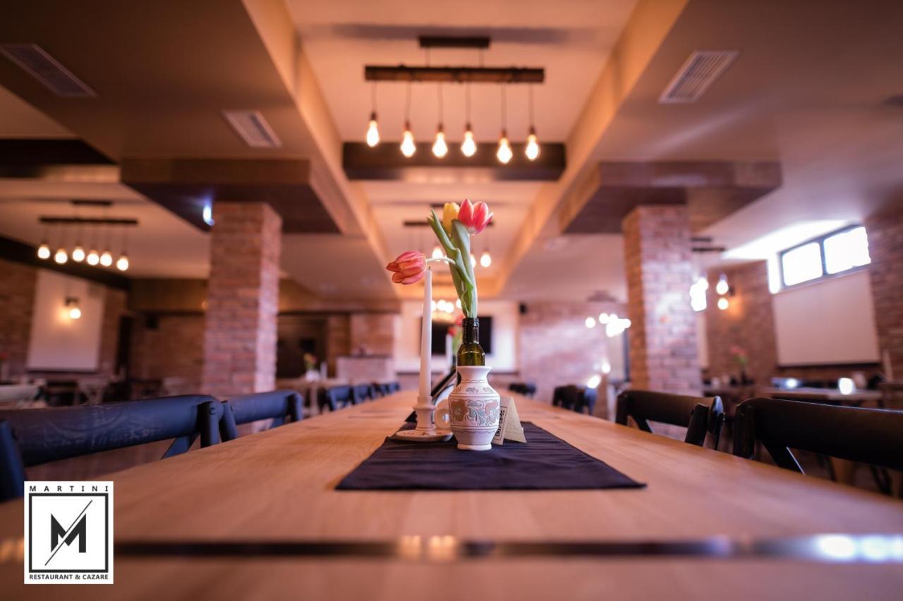 Martini Restaurant & Cazare Sebesel Eksteriør bilde