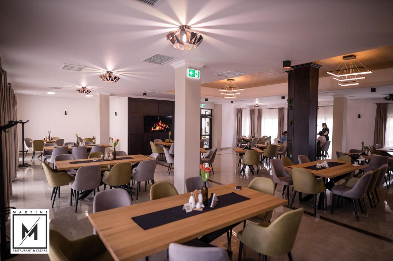 Martini Restaurant & Cazare Sebesel Eksteriør bilde