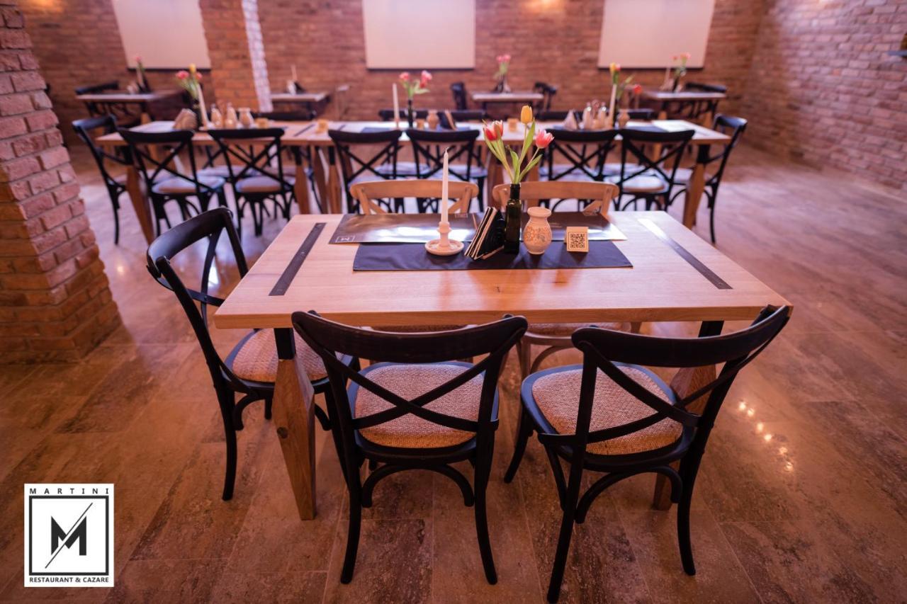 Martini Restaurant & Cazare Sebesel Eksteriør bilde
