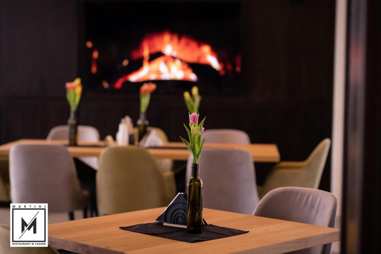 Martini Restaurant & Cazare Sebesel Eksteriør bilde