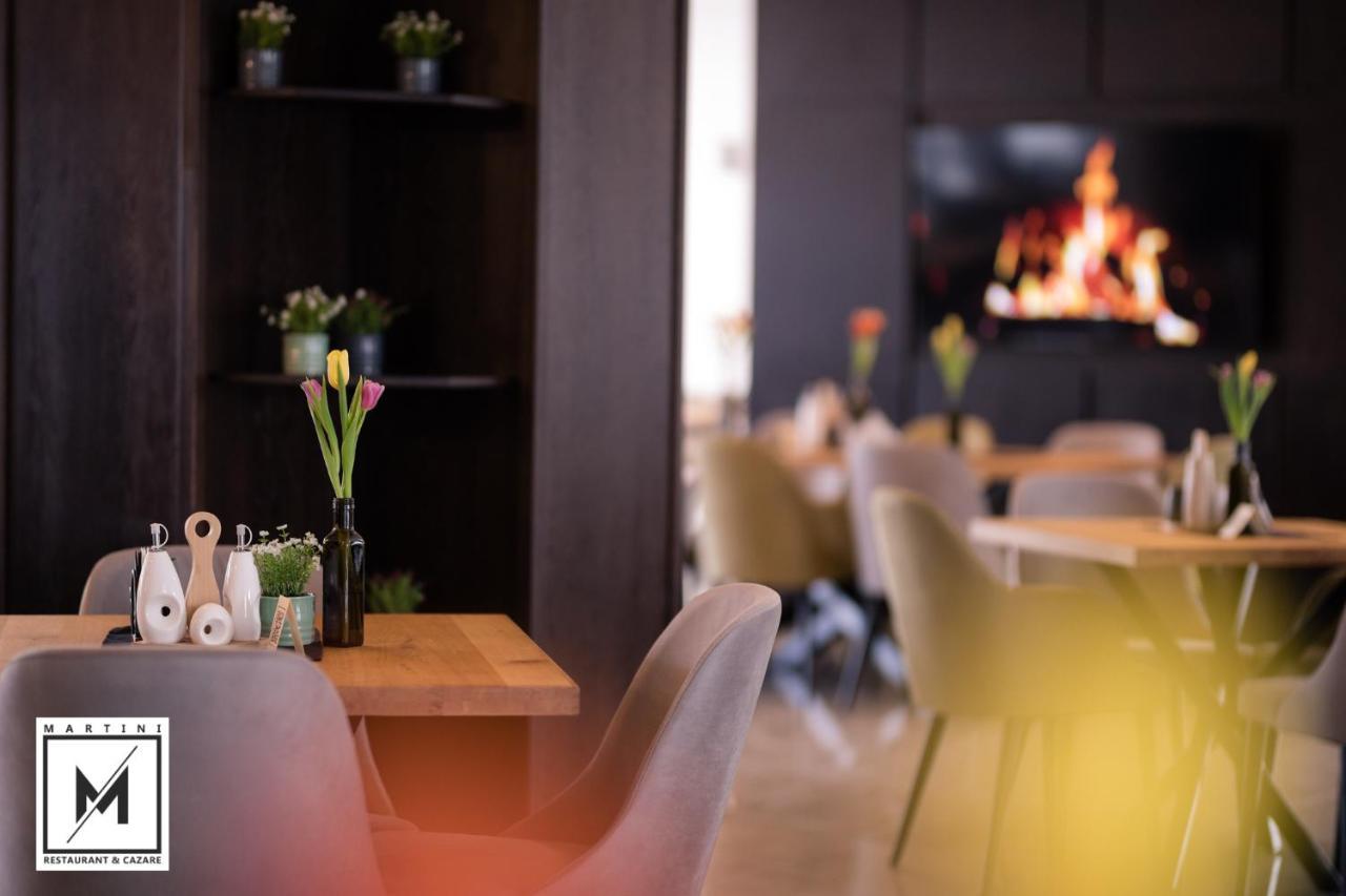 Martini Restaurant & Cazare Sebesel Eksteriør bilde