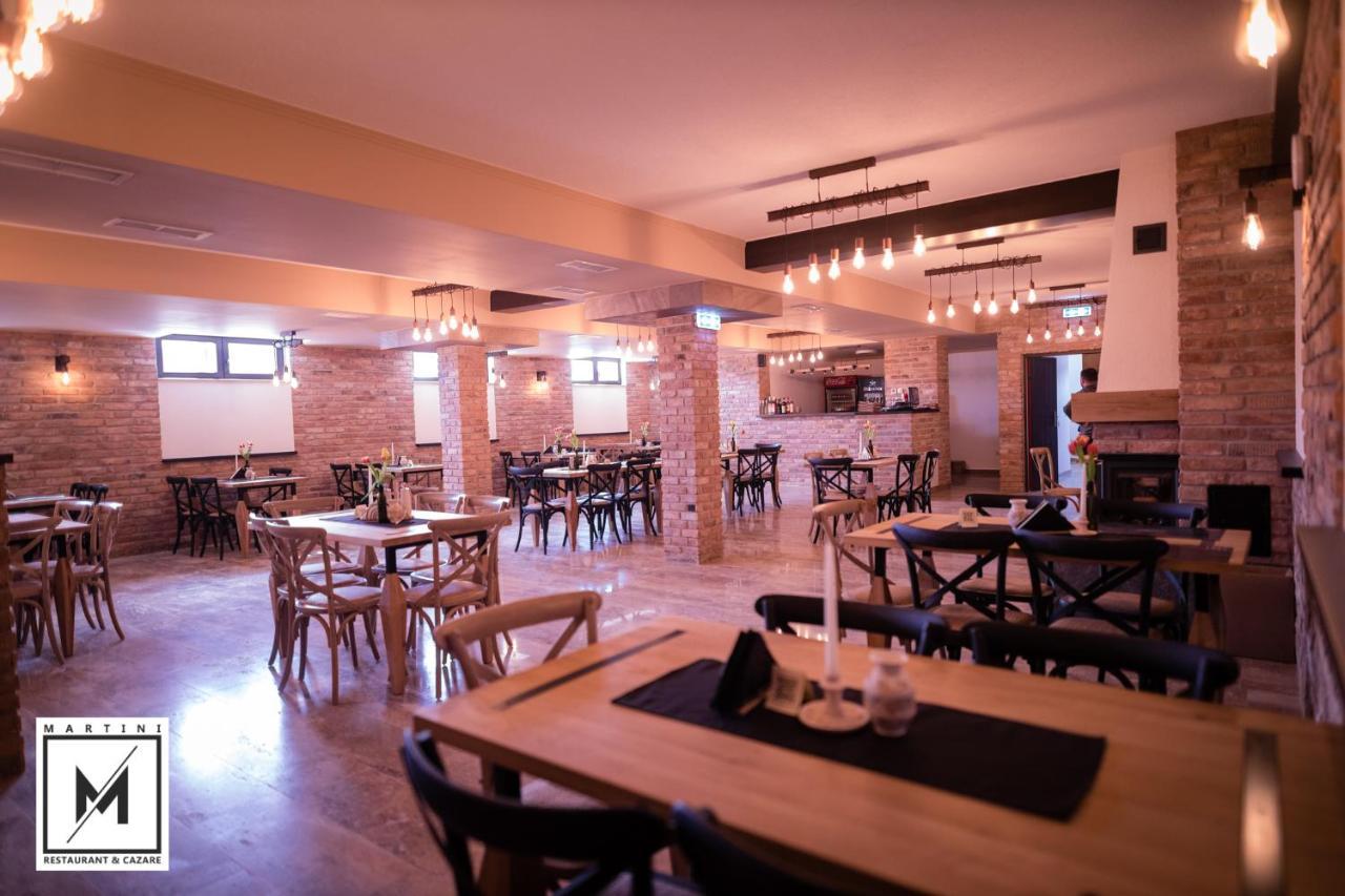 Martini Restaurant & Cazare Sebesel Eksteriør bilde