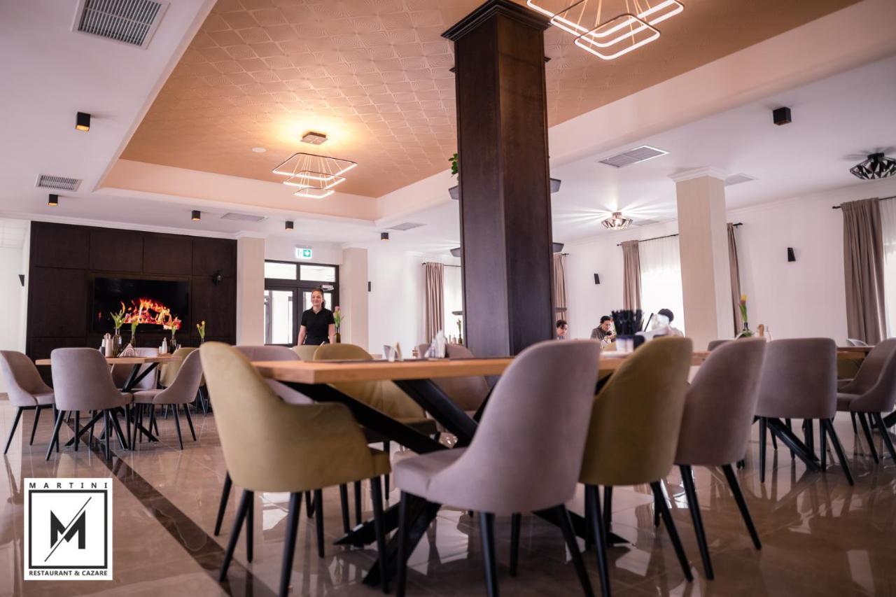 Martini Restaurant & Cazare Sebesel Eksteriør bilde