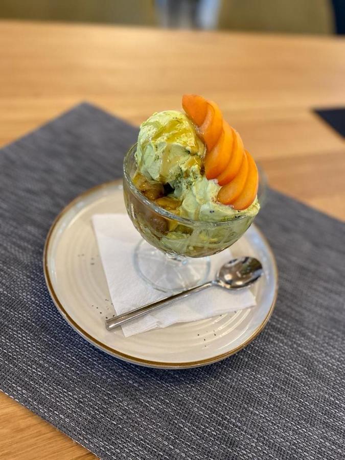 Martini Restaurant & Cazare Sebesel Eksteriør bilde